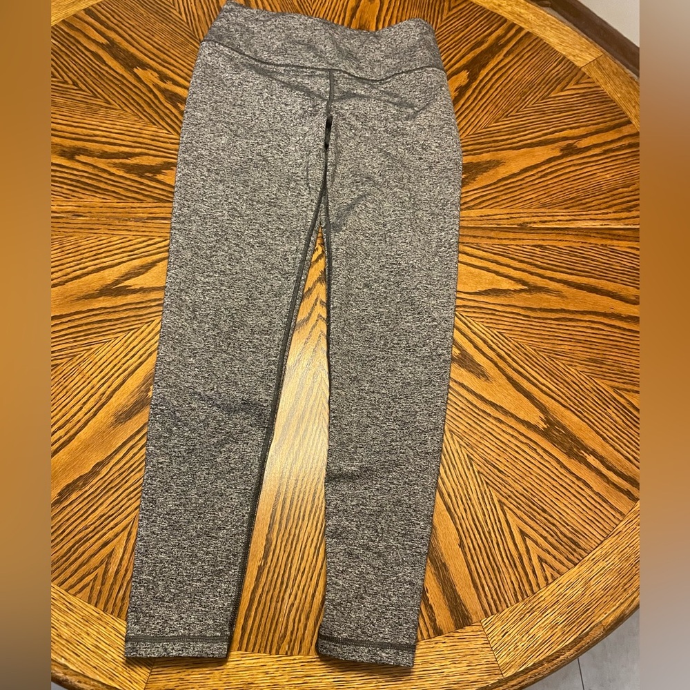 Victoria's Secret Sport Woman’s Charcoal Leggings Size Medium